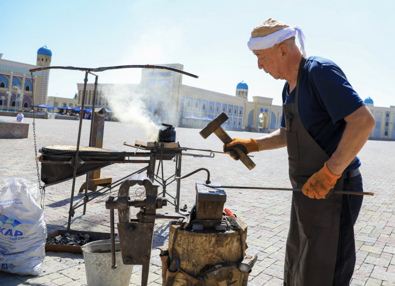 Таразда халықаралық қолөнершілер көрмесінің ашылуы өтті