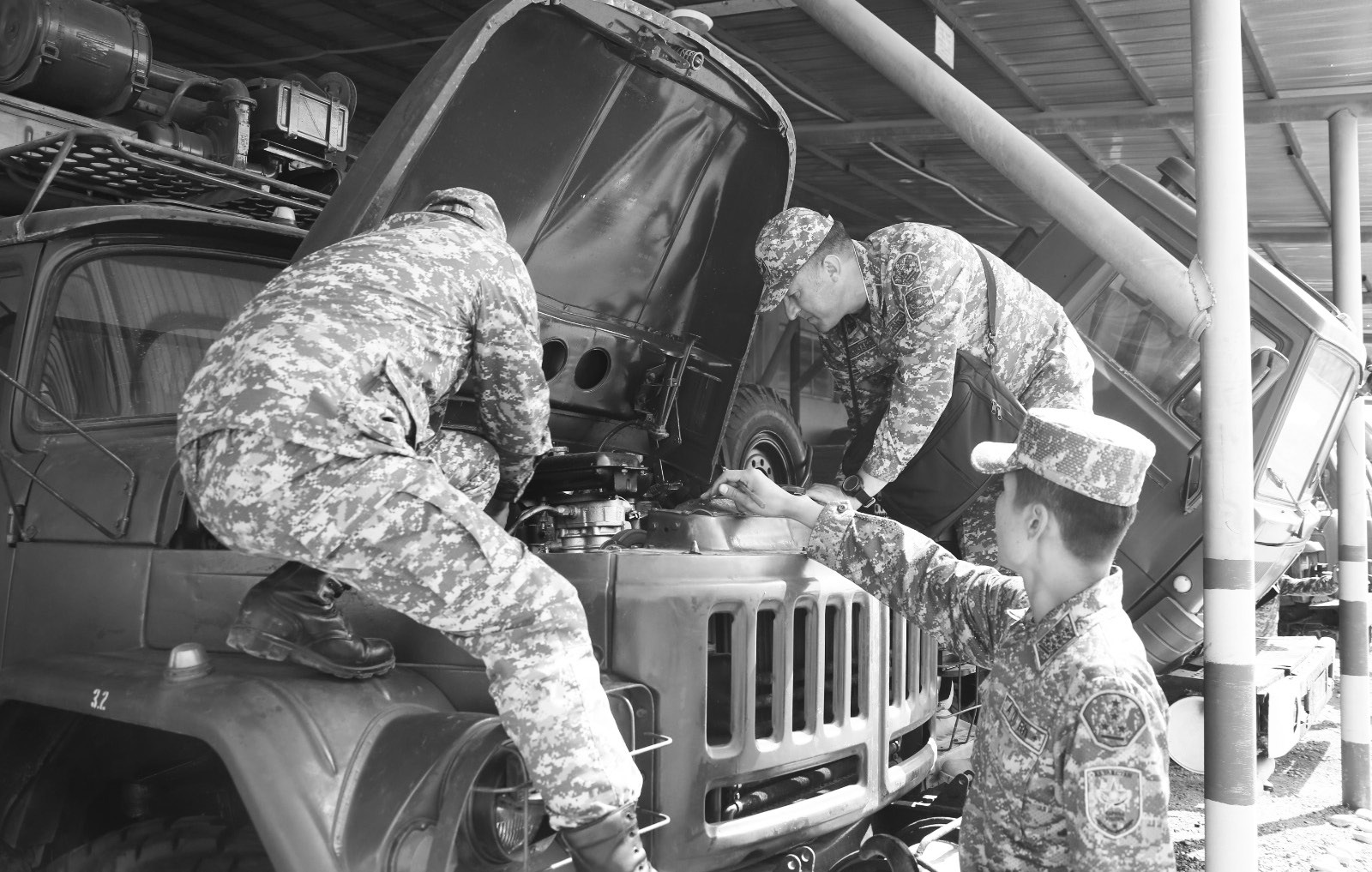 Әскери техника қысқа сақадай-сай