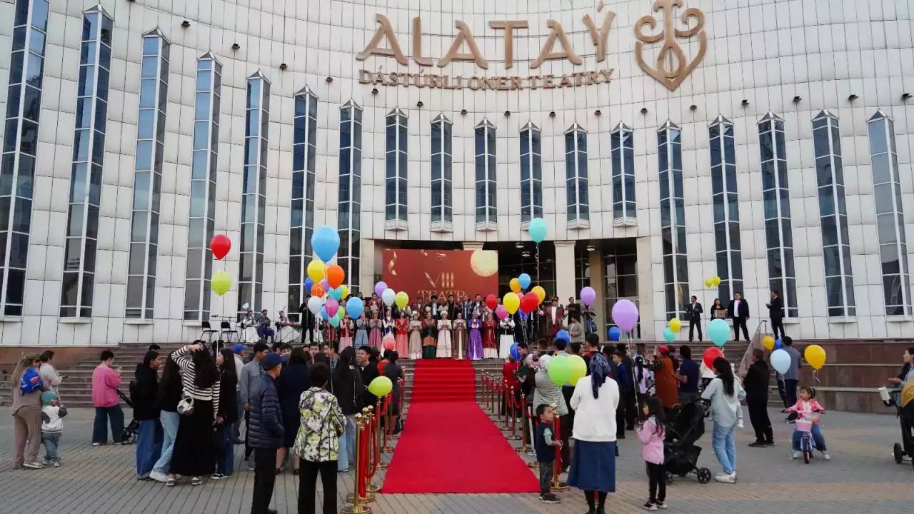 «Алатау» дәстүрлі өнер театрында VII маусымның ашылу салтанаты өтті