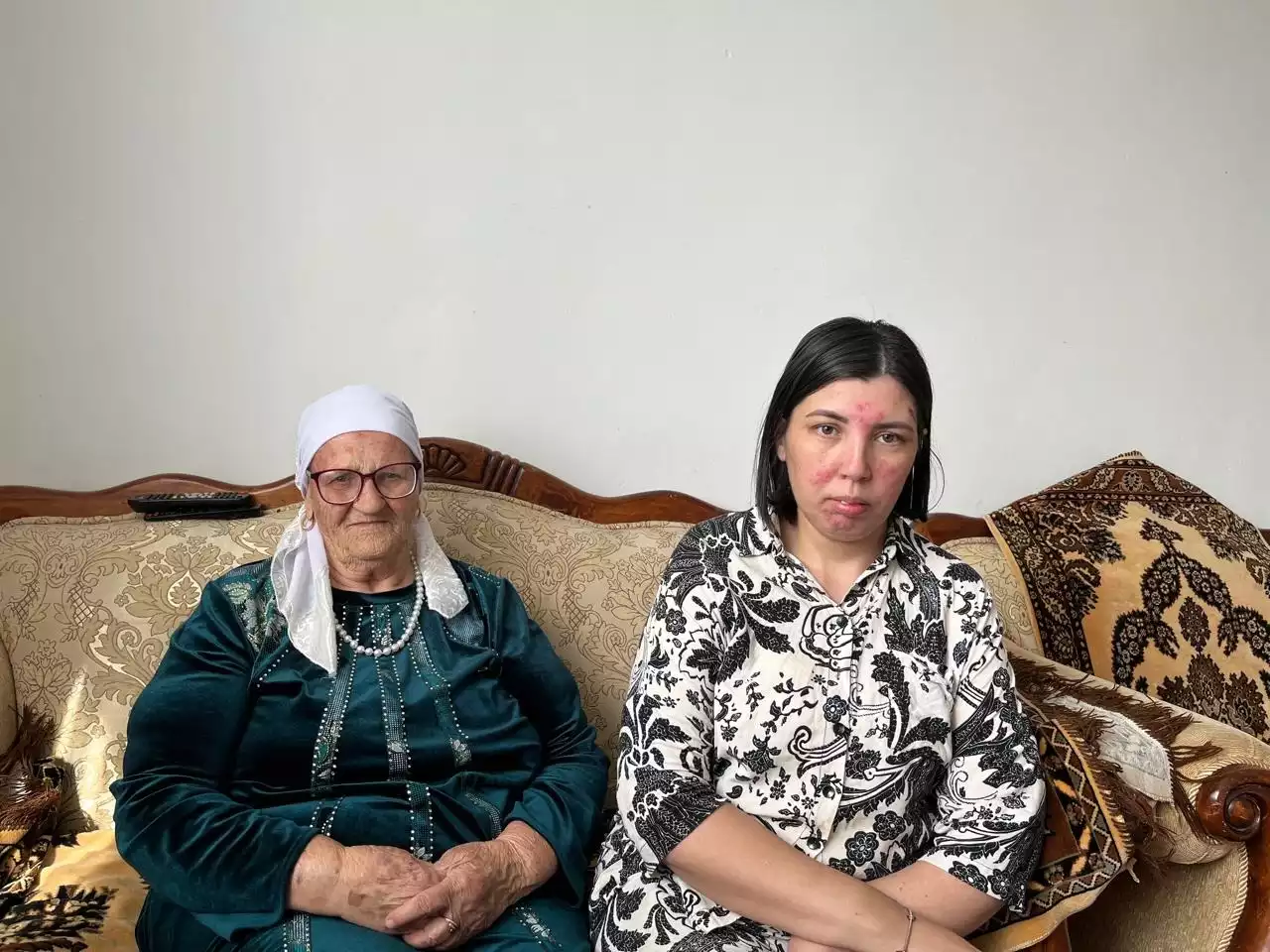 «Атам – Нашата,  енем – Әтіркүл деп еркелететін»