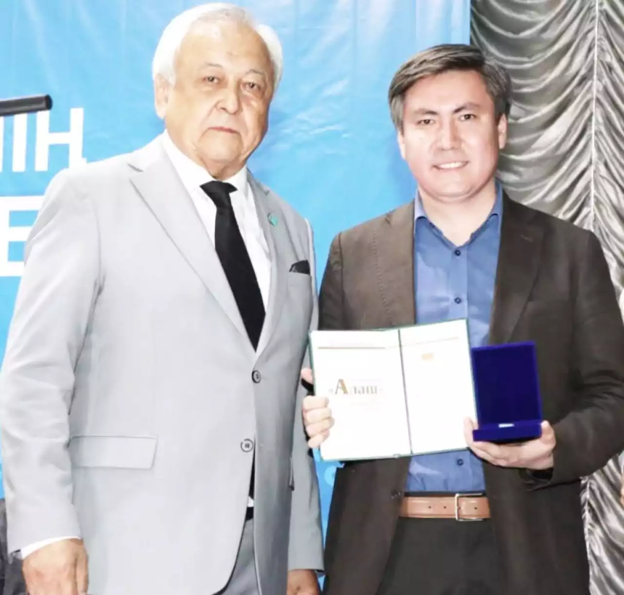 Ерлан Жүніс – «Алаш» сыйлығының иегері