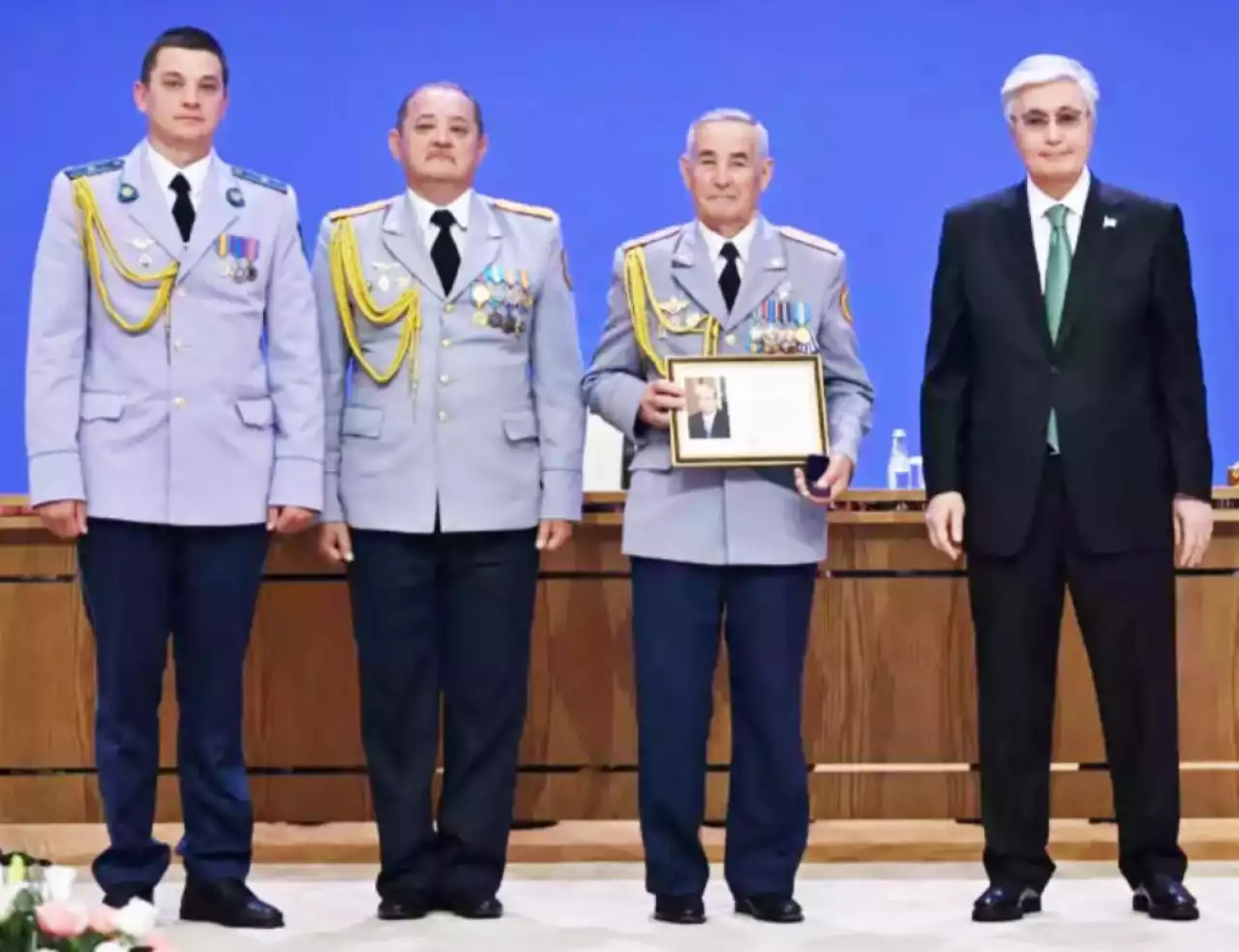 Президент жамбылдық Зайнулиндер отбасын марапаттады