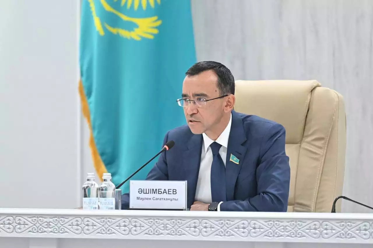 Мәулен Әшімбаев Жамбыл облысының тұрғындарымен кездесті