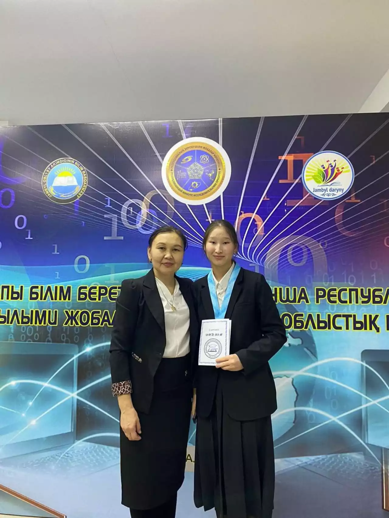 Ұлттық өнер мен ғылымды ұштастырған жарлысулық жас өрен