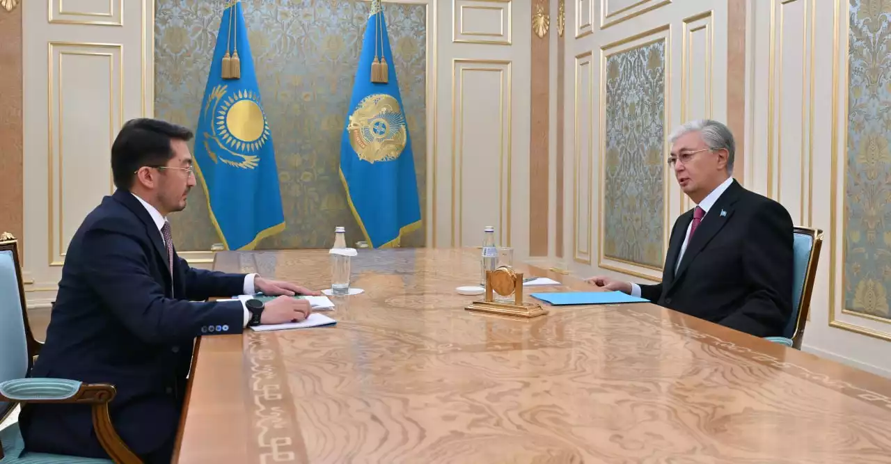 Президент Жасанды интеллект және цифрлық даму министрі Жаслан Мәдиевті қабылдады