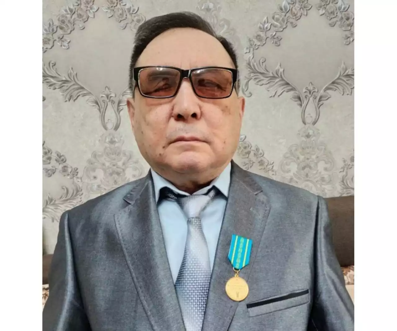 Жүректерге жазу жазған журналист