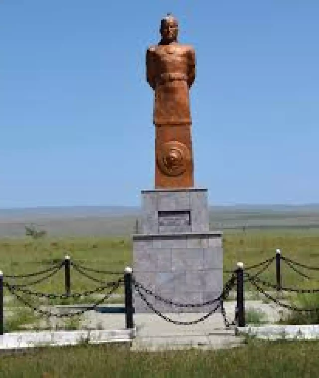 Рысбек батыр  ескерткіші жаңғыртылды