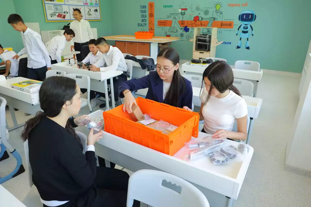 Қазақстан мектептерінде 1000 бейіндік сынып ашылады