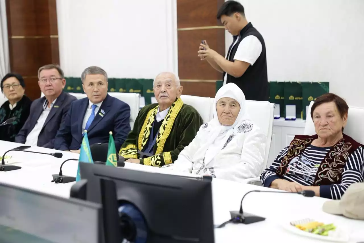 Қарттарға құрмет – ұрпақ парызы