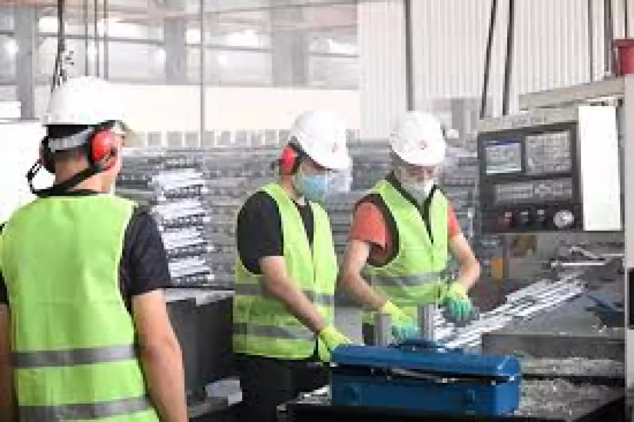 Кәсіпорын жұмысшыларының 35 пайызы – жастар