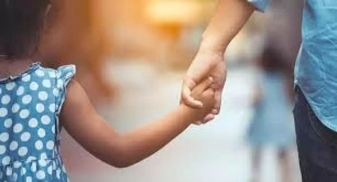 Бұл тек отбасының ғана міндеті емес