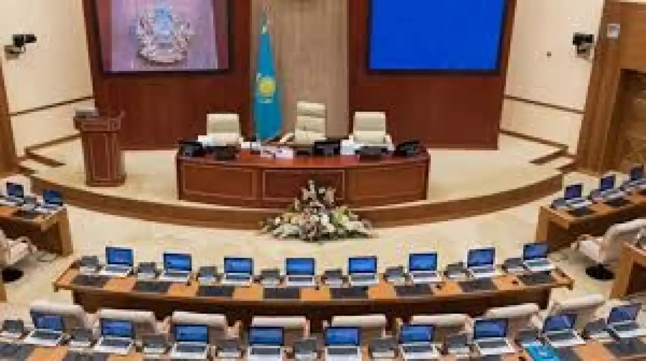 Барлық деңгейдегі депутаттар - ашық диалог алаңында