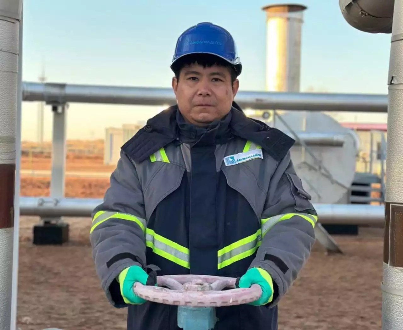 Тіл үйреніп, мамандық меңгергеннің жолы қашанда ашық