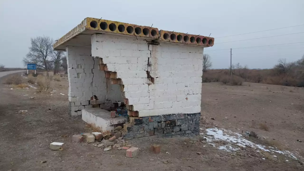 Мойынқұмның аялдамаларынан адам ұялады...