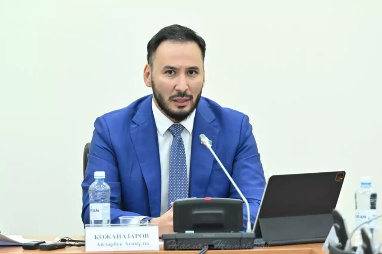 Айдарбек Қожаназаров: Конституциялық реформа экономиканы дамытуға жағдай жасайды