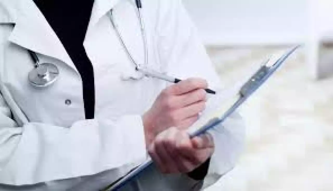 «Адамдарды емдеу дегеніміз екпе сала беру емес...»