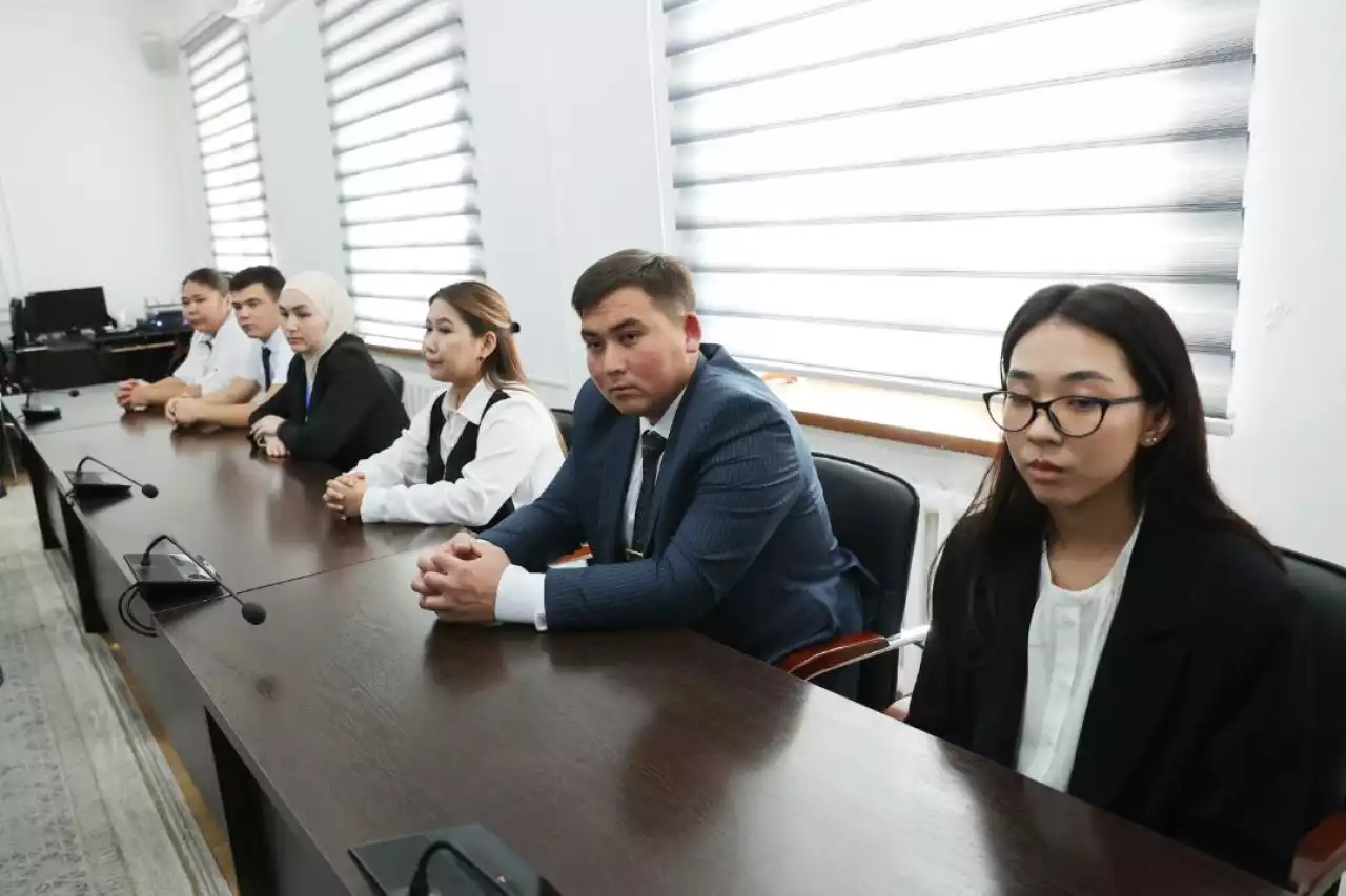 Мен жастарға сенемін