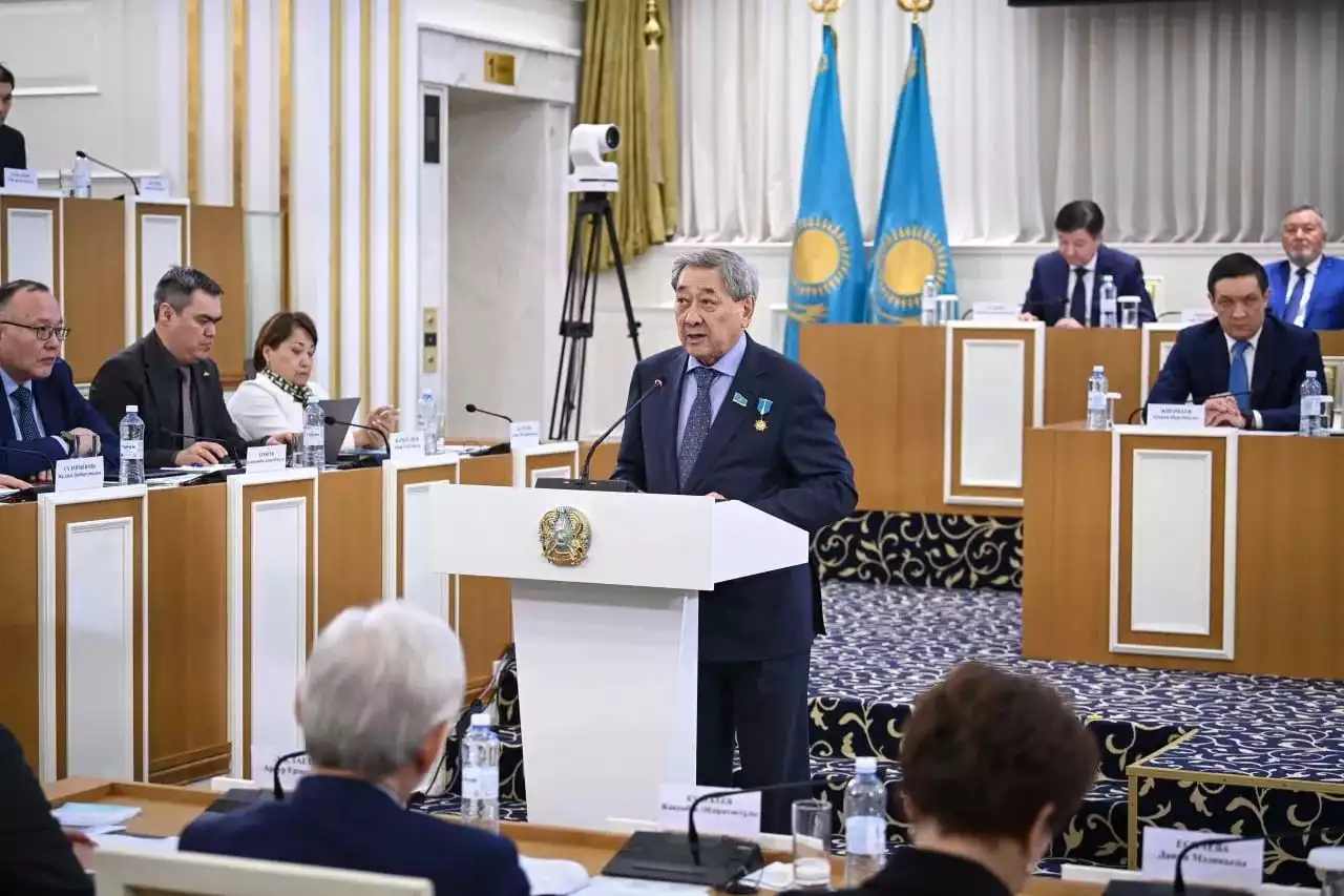 Жаңа Конституция жобасына аға буын үшін маңызды нормалар енді – Бақтығожа Ізмұхамбетов