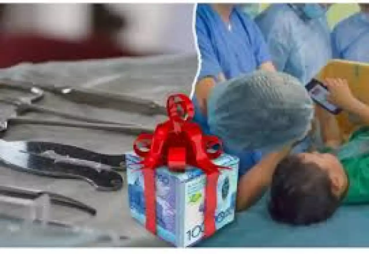 Сүндетке отырған балаға сыйлық береді