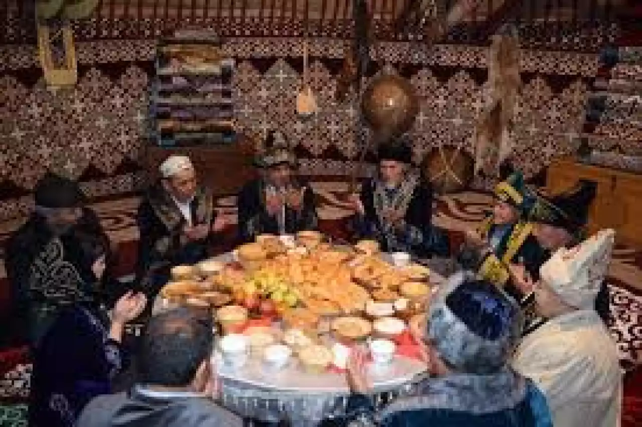 Қазақ қуанышта ғана емес, қайғыда да құрмет көрсеткен