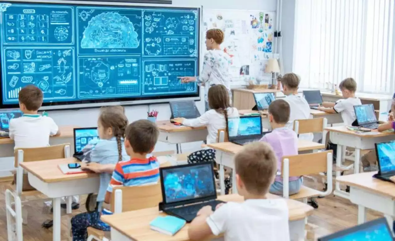 Цифрлық ғасырдың басты кейіпкері – жастар