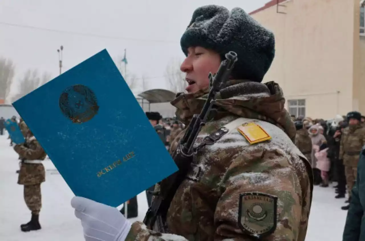 Бауыржан есімді 249 әскери қызметші бар