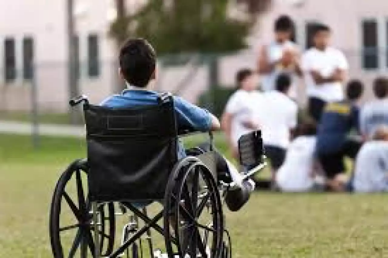 Кедергісіз орта қалыптастыра аламыз ба?