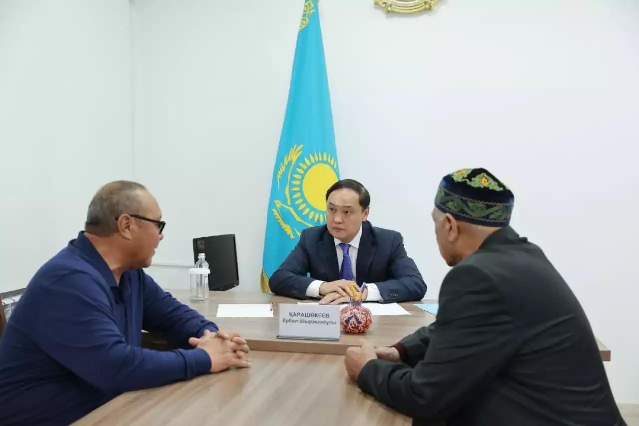 Облыс әкімі азаматтарды жеке қабылдады