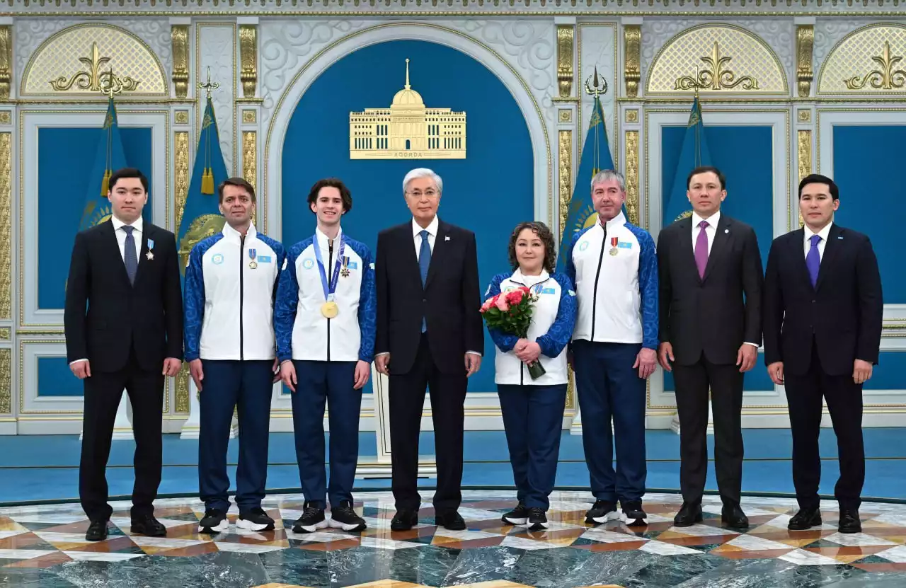 Президент Олимпиада чемпионы Михаил Шайдоровты марапаттады