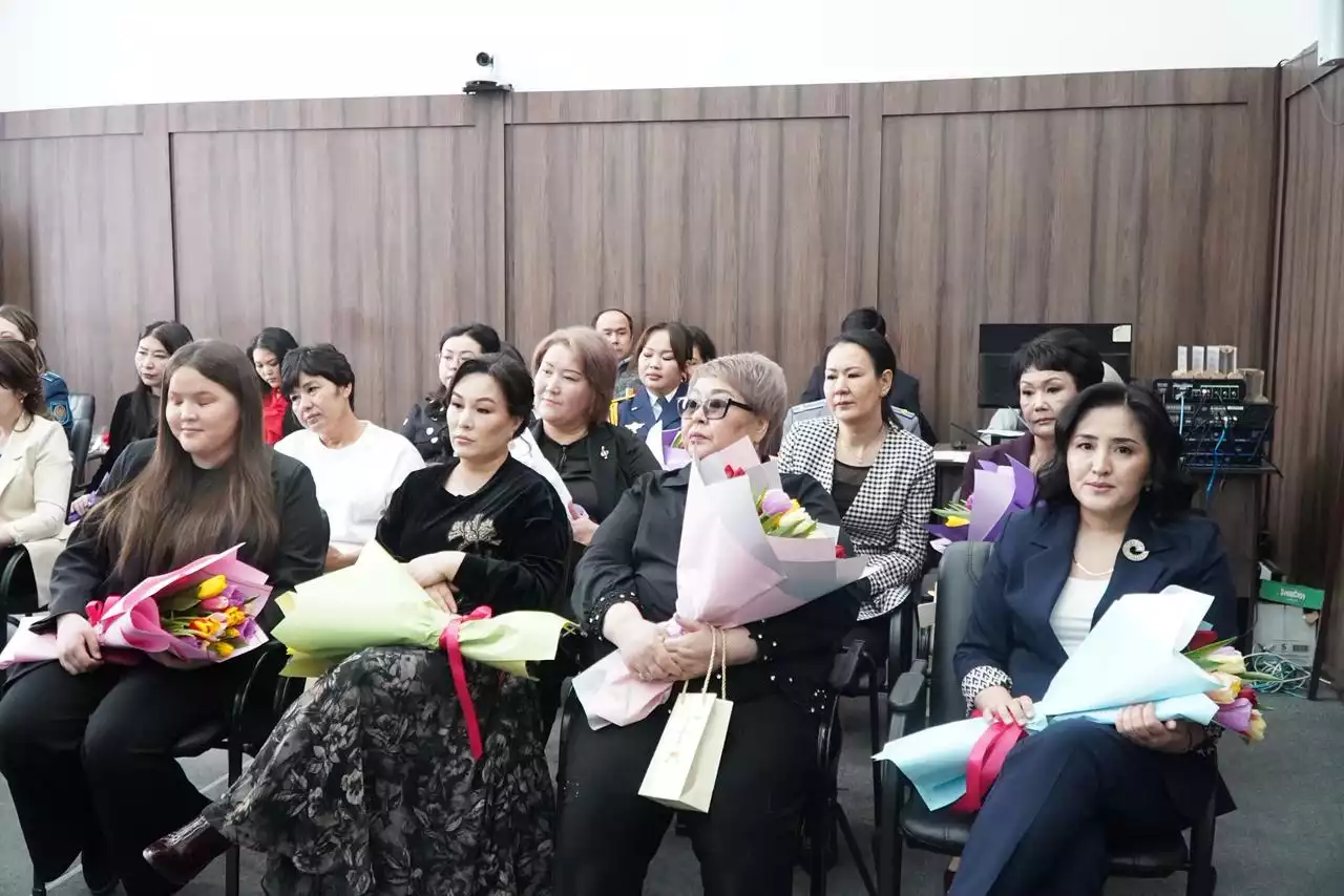 Әйел – әлемнің шуағы