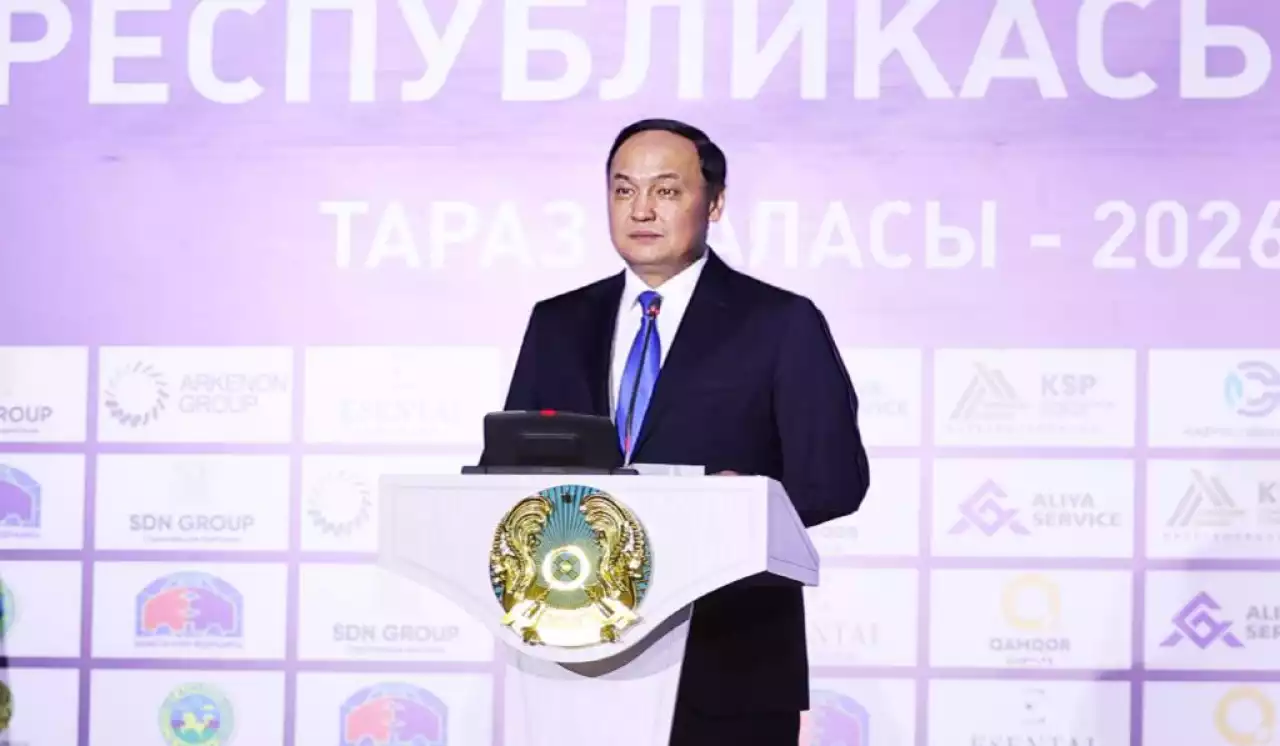 Балуандар Тараз кілемінде бақ сынасып жатыр