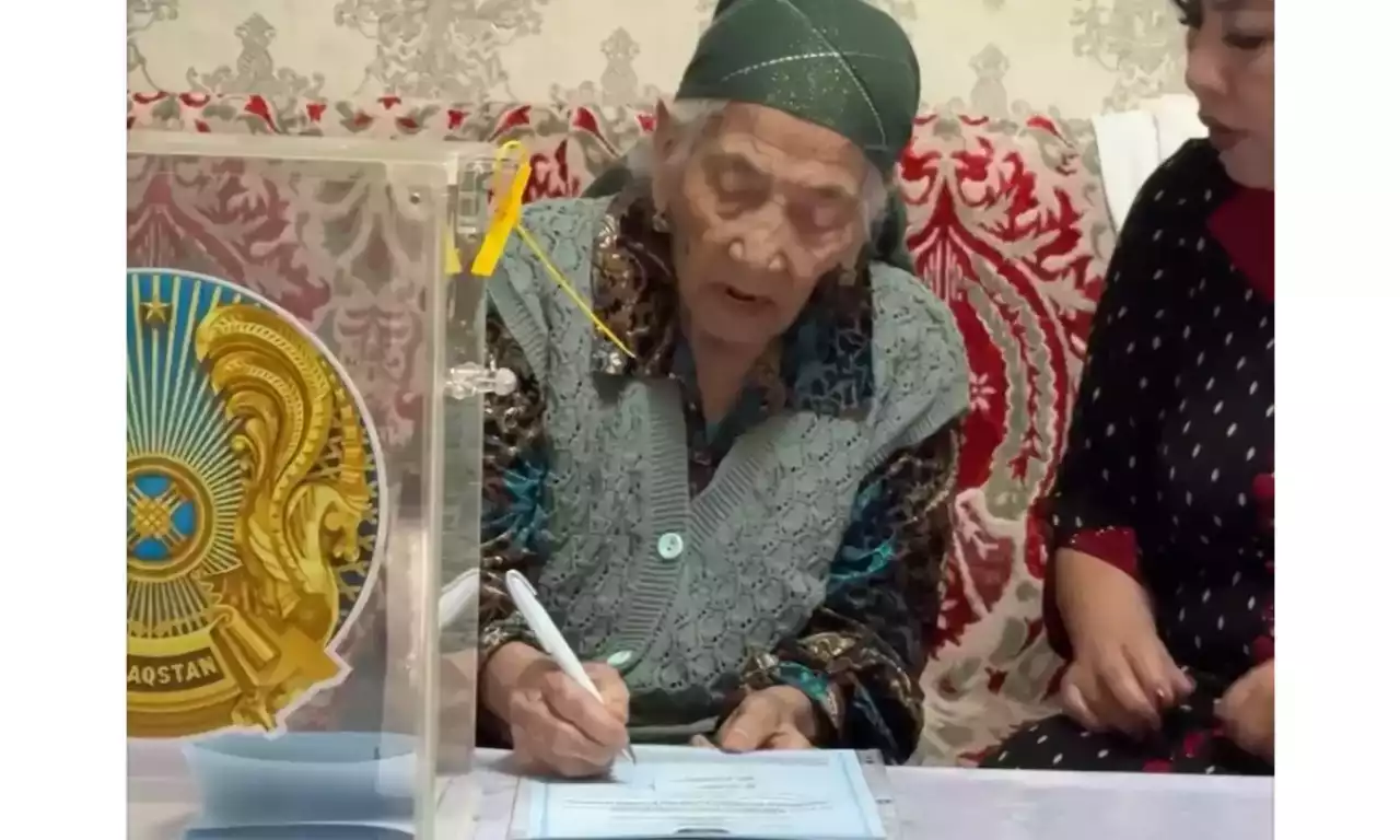 Жамбылдық ғасыр құрдасы референдумға қатысты