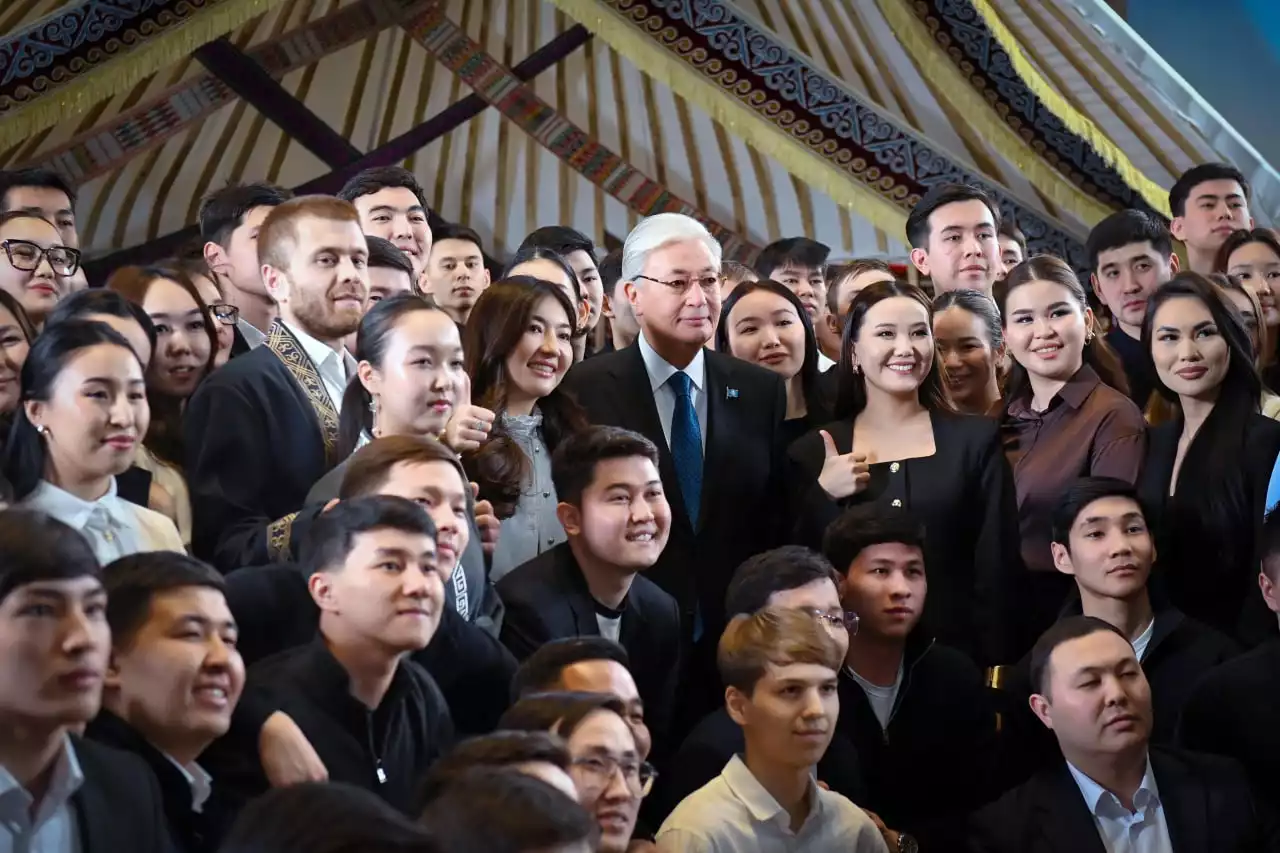 Президент: "Енді 15 наурыз – Конституция күні болып белгіленеді"