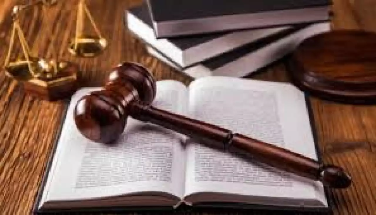 Қызметтік көлікті жұмыстан тыс уақытта пайдаланған