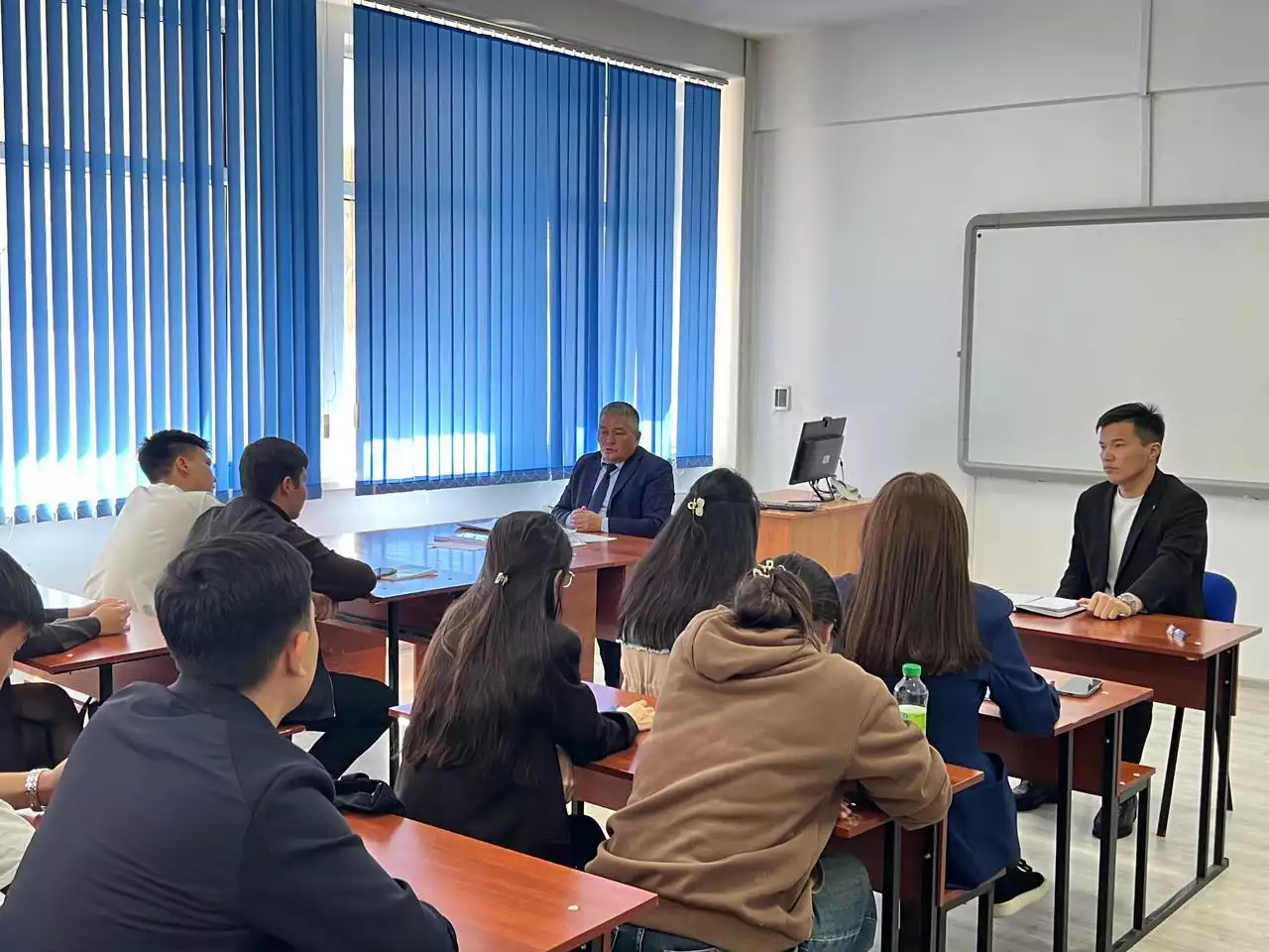 Су ресурстарын қорғау жөнінде студент жастармен кездесу өтті