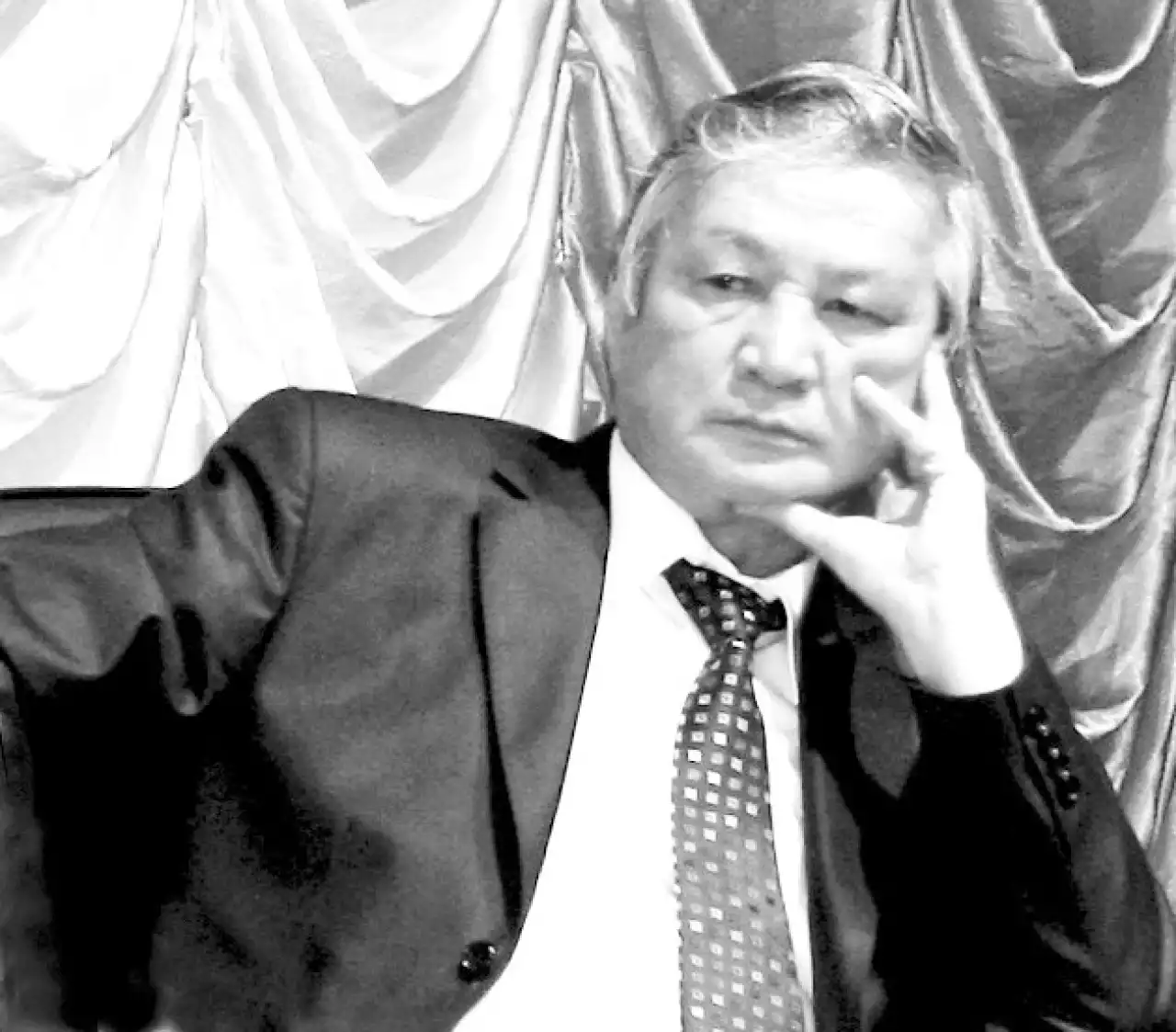 Бүгін, 1 сәуір – ақын Нарша Қашағановтың туған күні