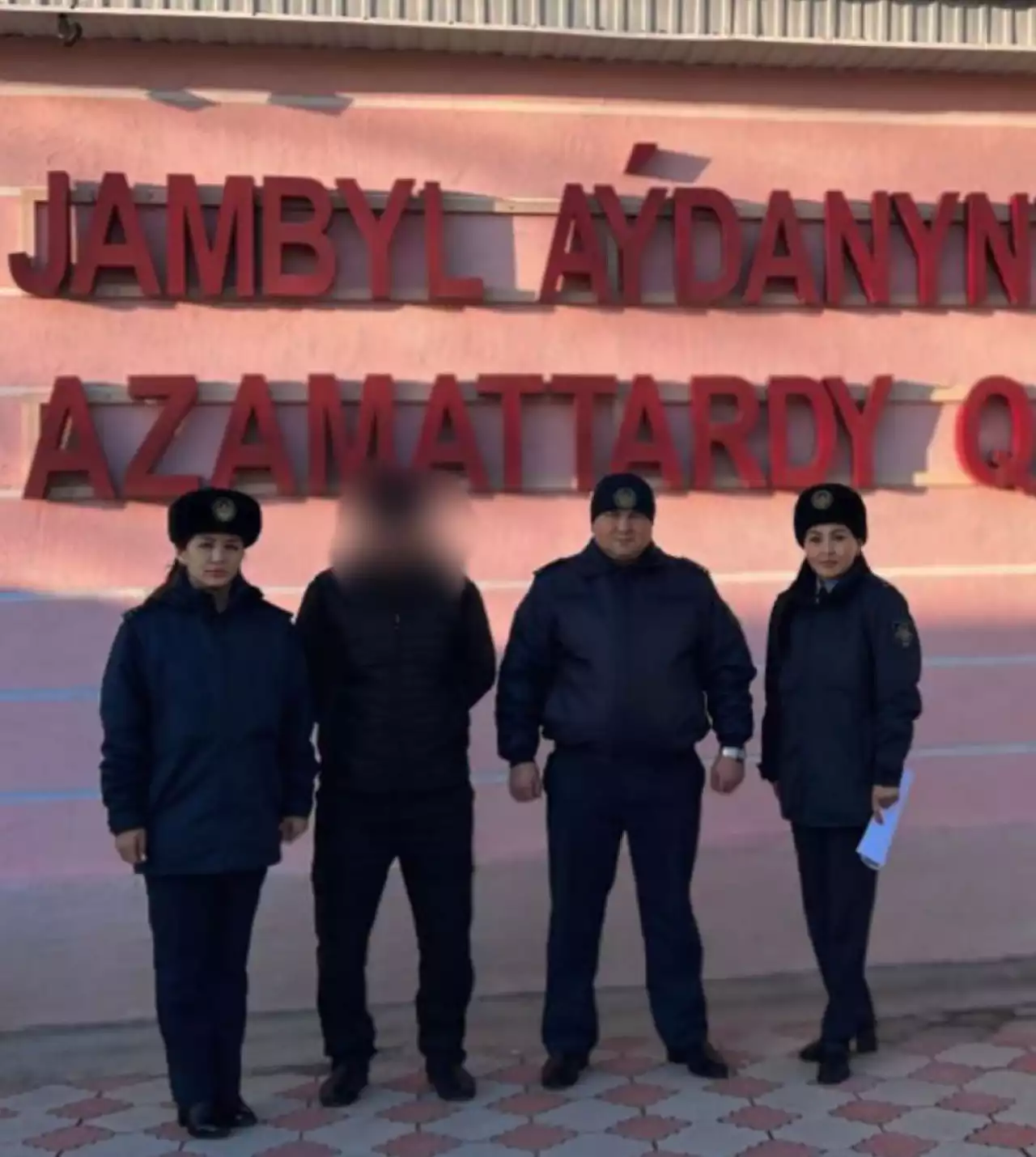 Таразда түзеу мекемесінен босатылған Қырғыз елінің азаматы көші-қон полициясына тапсырылды