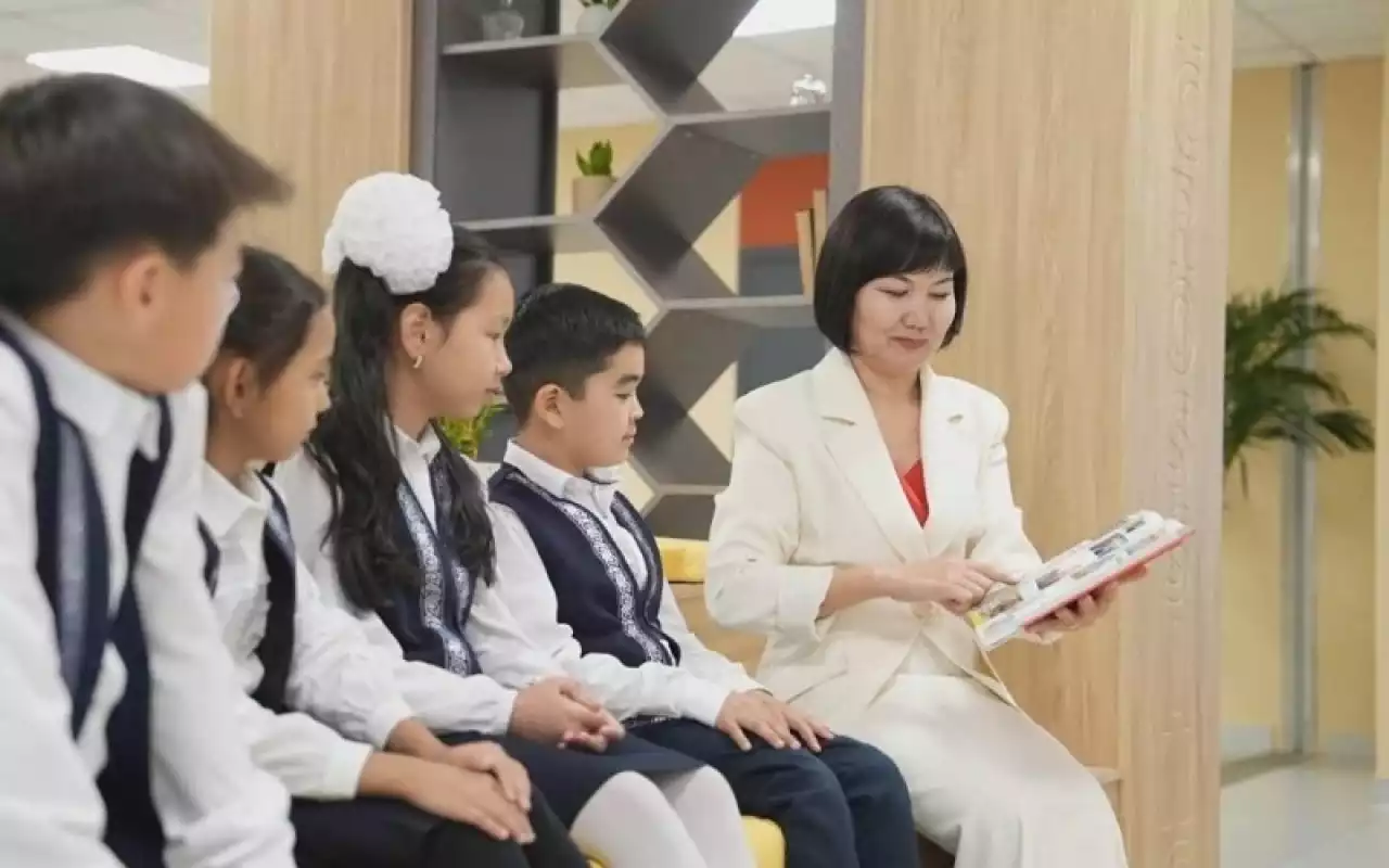 Мектептерде балалар әдебиетінің онкүндігі өтіп жатыр