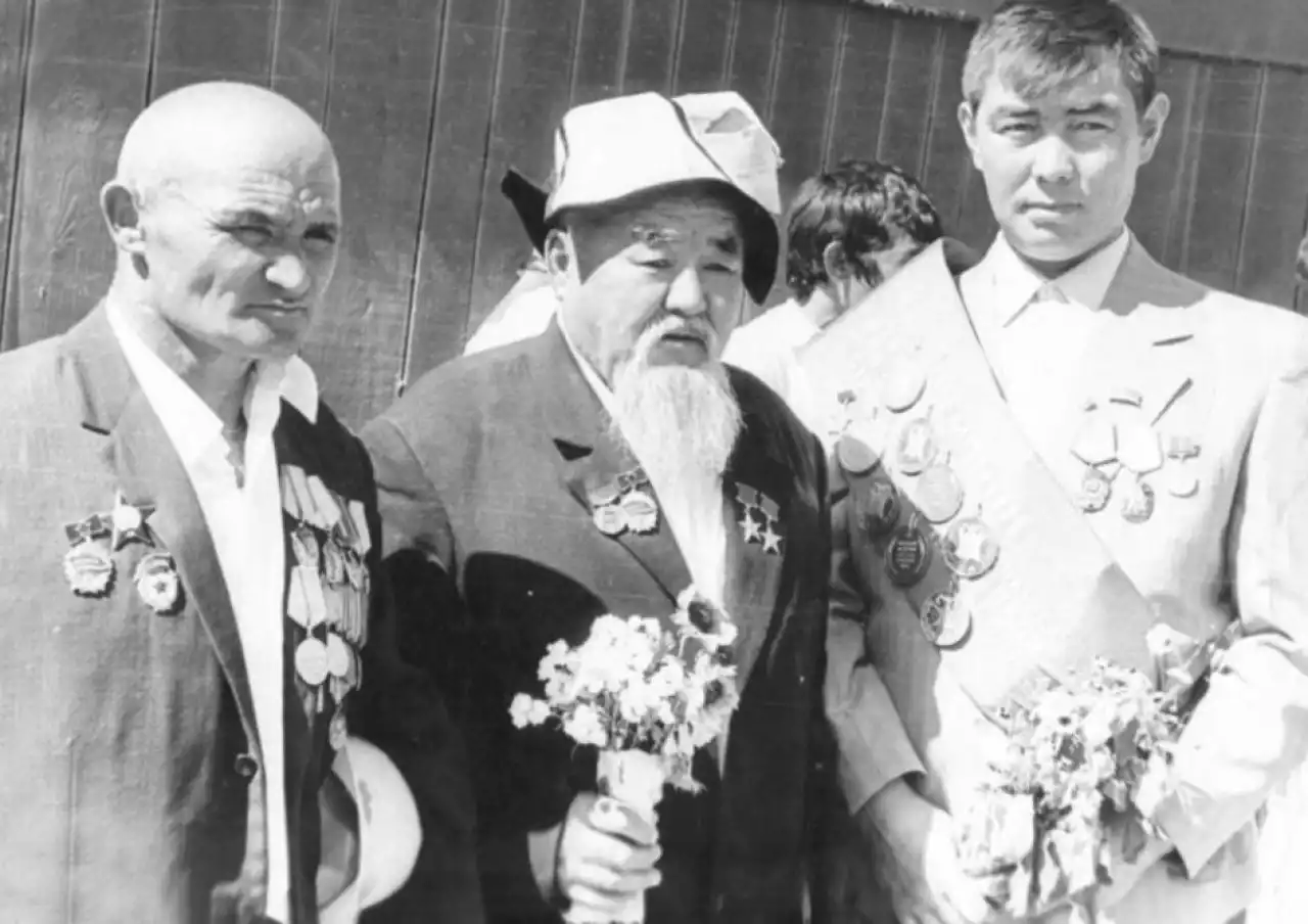 Түлеткен Мойынқұмды аңыз адам!