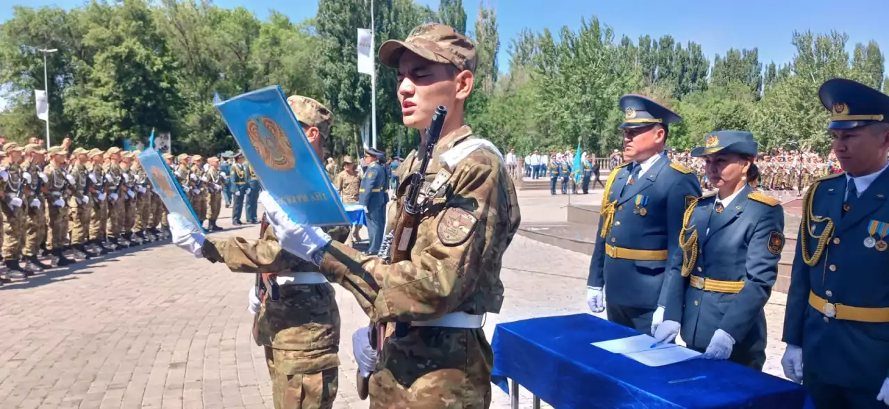 Әскер – бұл тәртіп, жауапкершілік, ерлік
